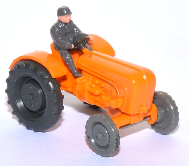 Porsche Diesel P 133 Schlepper orangegelb