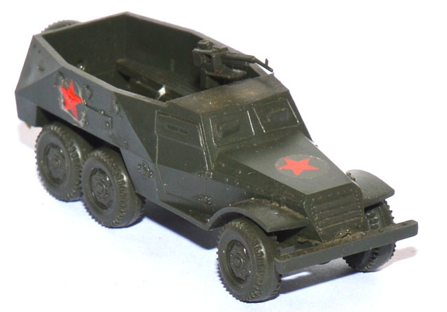 BTR 152 C 6-Rad-Schützenpanzer Militär