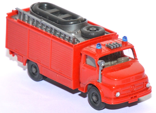 Mercedes-​​​​​​​Benz L 1413 Rüstwagen mit Boot Feuerwehr