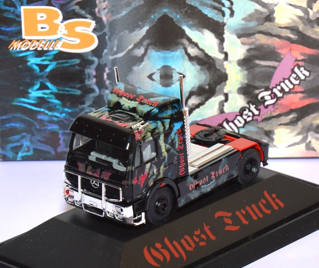 Mercedes-Benz SK Solozugmaschine - Ghost Truck