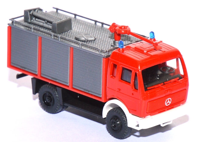 Mercedes-​​Benz / Bachert TLF-​16-T Feuerwehr