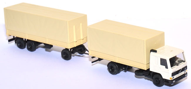 Volvo FL 10 Pritschen-​​Lastzug neutral weiß