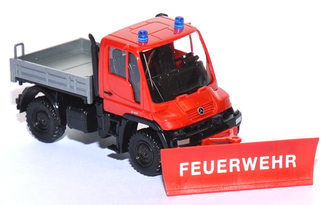 Mercedes-​​​​Benz Unimog U 400 Schneepflug Feuerwehr