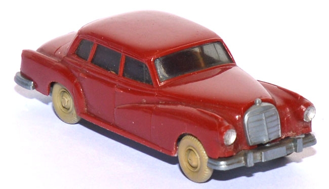 Mercedes-​​Benz 300 Adenauer weinrot