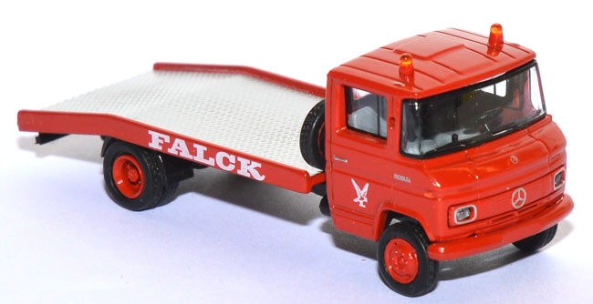 Mercedes-Benz L 608 D Abschleppwagen Falck