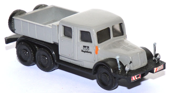 Tatra T 141 Schwerlastzugmaschine 6x6 grau