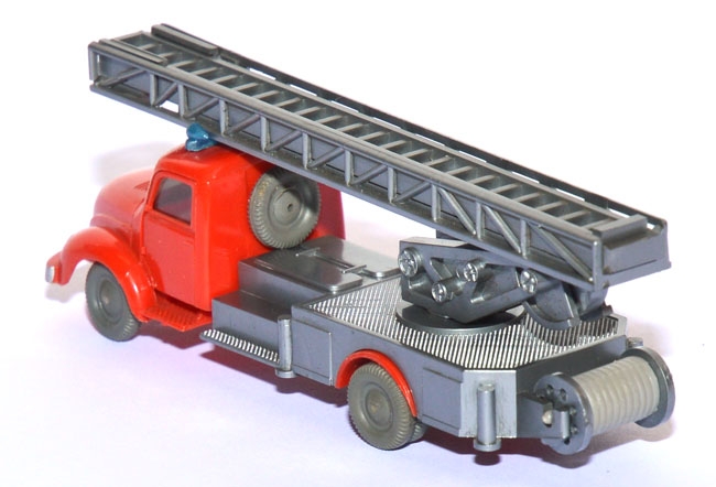 Magirus S 3500 Drehleiter Feuerwehr orangerot