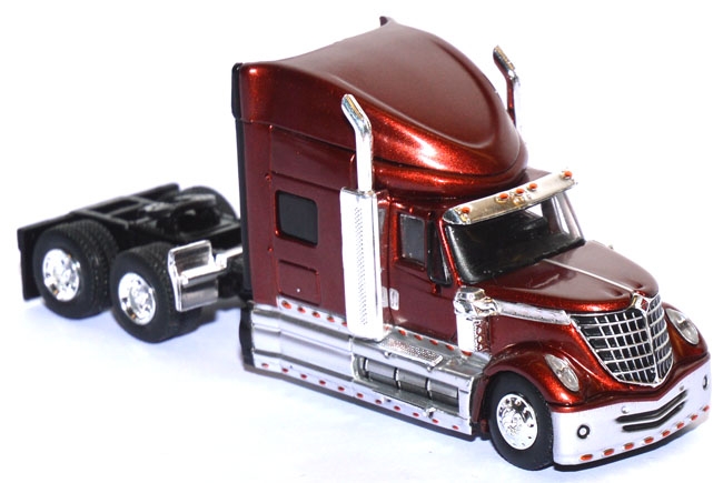 International Lonestar Solozugmaschine dunkelrotmetallic