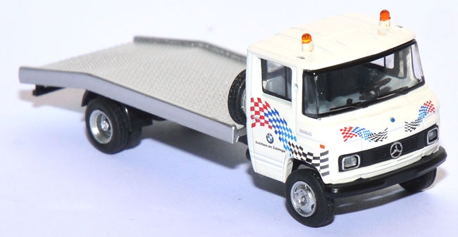 Mercedes-​​​Benz L 608 D Abschleppwagen BMW