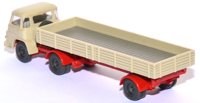 MAN 415 Frontlenker Pritschensattelzug hellgelbgrau