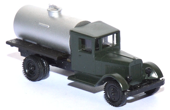 ZIS 5 Tank-LKW grün