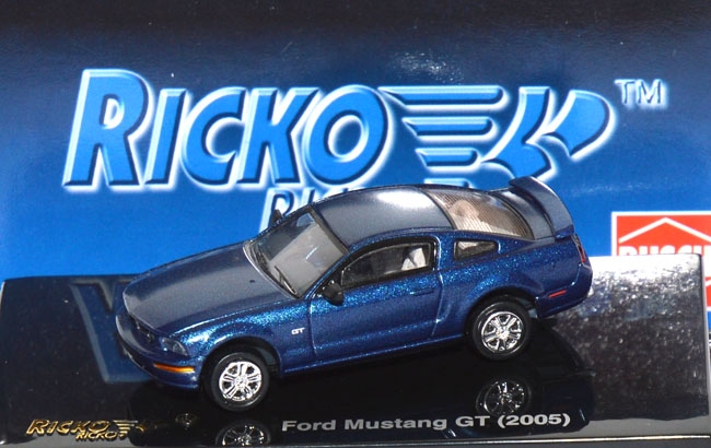 Ford Mustang GT blaumetallic