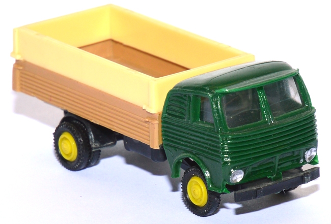 Pegaso Z-207 Pritschen-LKW mit Aufsatz grün