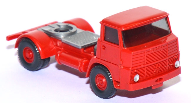 Henschel HS 16 Solozugmaschine rot