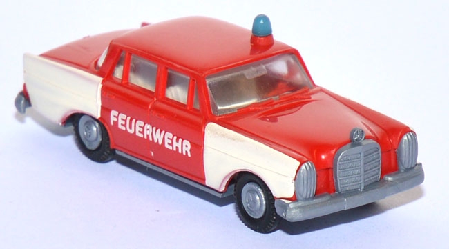 Mercedes-​​​​​Benz 220 S Feuerwehr