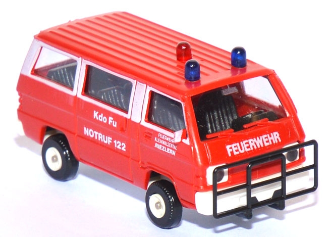 Mitsubishi L 300 Bus Feuerwehr Riezlern Österreich