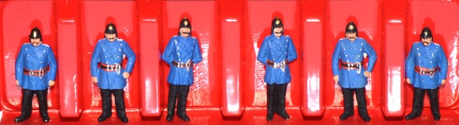 Figuren Feuerwehrmänner um 1900  6 Stück