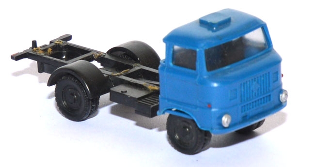 IFA W 50 LKW ohne Pritsche blau