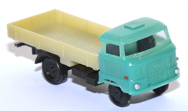 IFA W 50 Pritschen-​​​LKW grünblau