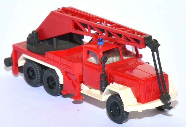 Magirus Uranus 250 A Kranwagen KW 15 Feuerwehr rot