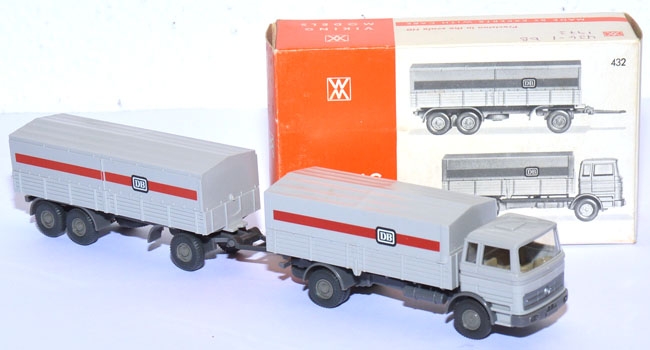 Mercedes-​​Benz LP 1620 Pritschenlastzug DB achatgrau