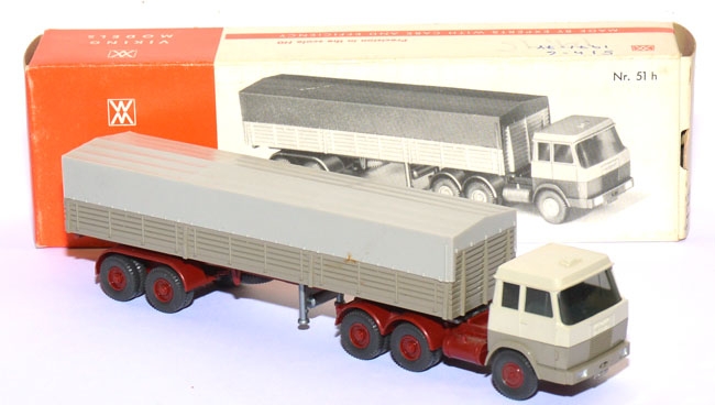 Hanomag-​​​Henschel F 221 S Pritschensattelzug