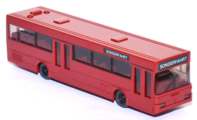 Mercedes-​Benz O 405 Stadtbus rubinrot