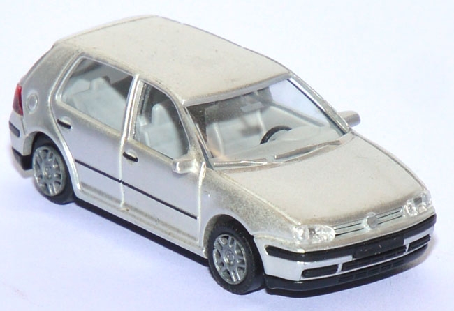 VW Golf 4 4türig silbermetallic