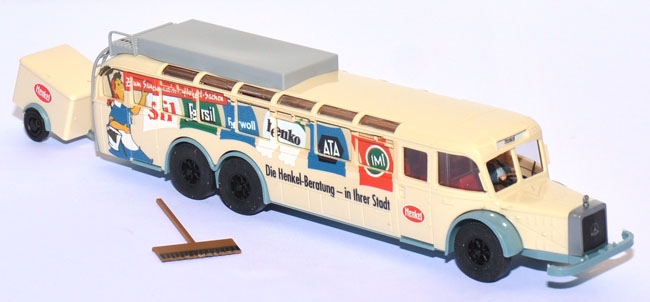 Mercedes-Benz O 10000 Bus mit Anhänger Henkel-Beratung