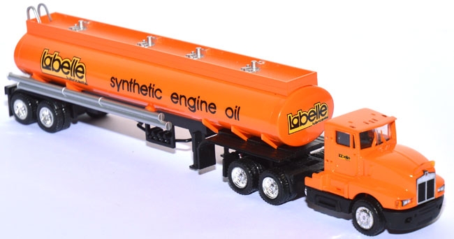 Kenworth T600 Tanksattelzug Labelle synthetic engine oil