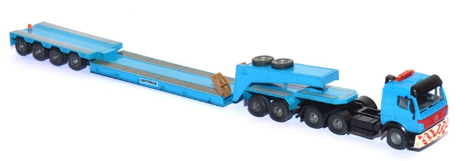 Mercedes-​Benz SK 2444 Tiefladesattelzug
