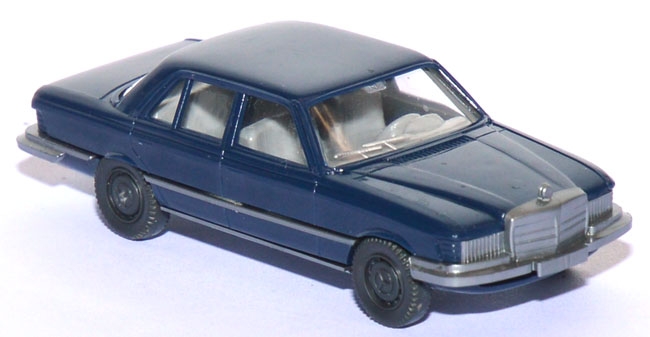 Mercedes-​​​​​Benz 450 SE stahlblau