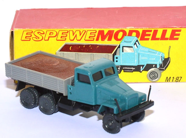 IFA G5 Pritsche mit Ladegut grünblau