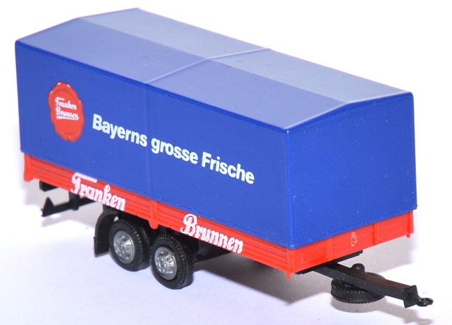 LKW-Tandemanhänger Pritsche Franken Brunnen