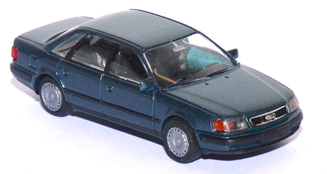 Audi 100 Limousine dunkelblaumetallic