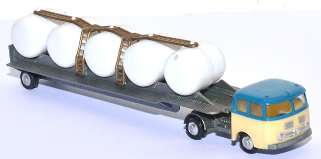 Mercedes-Benz LP Pullman Sattelzug mit 5 Tanks