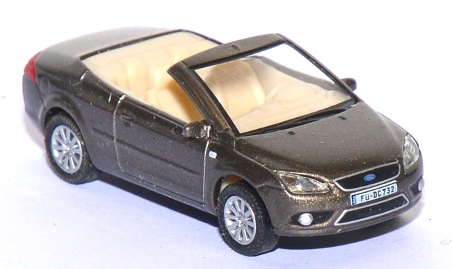 Ford Focus Cabrio offen