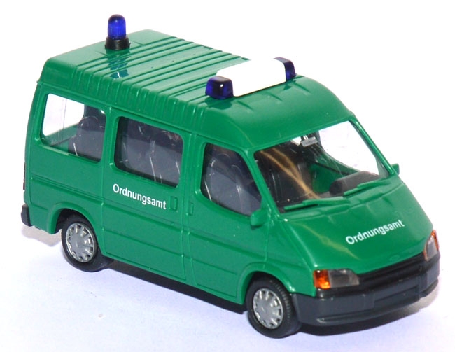 Ford Transit Bus Ordnungsamt grün