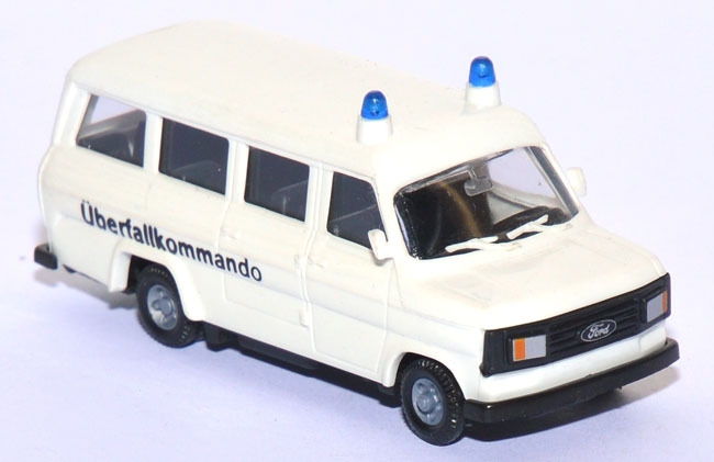 Ford Transit Bus Polizei Überfallkommando weiß