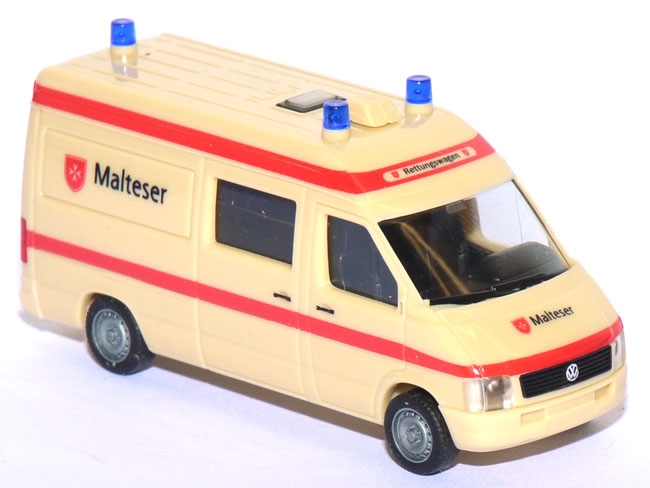 VW LT2 Malteser RTW creme