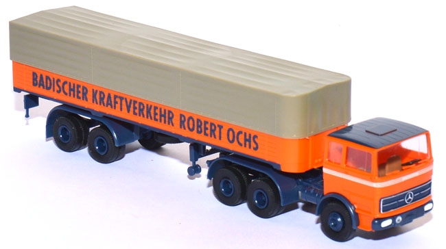 Mercedes-​Benz LS 2224 Pritschensattelzug Robert Ochs
