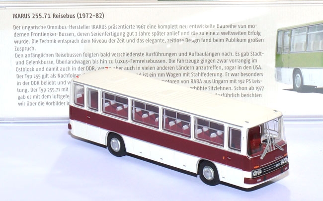 Ikarus 255.71 Reisebus