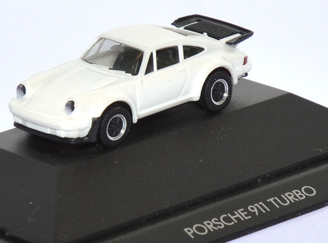 Porsche 911 Turbo perlmuttweiß