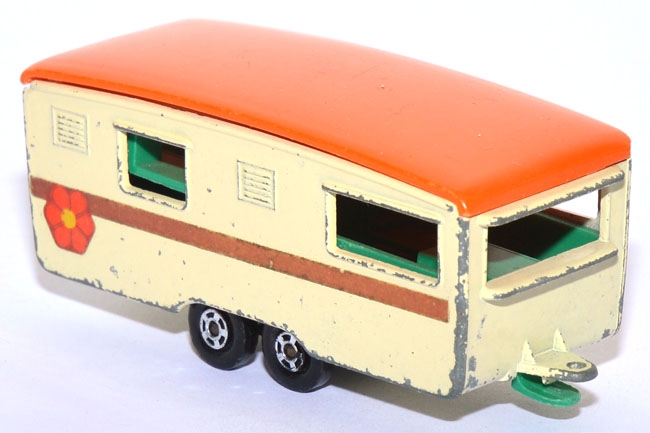 57B Trailer Caravan cremefarben