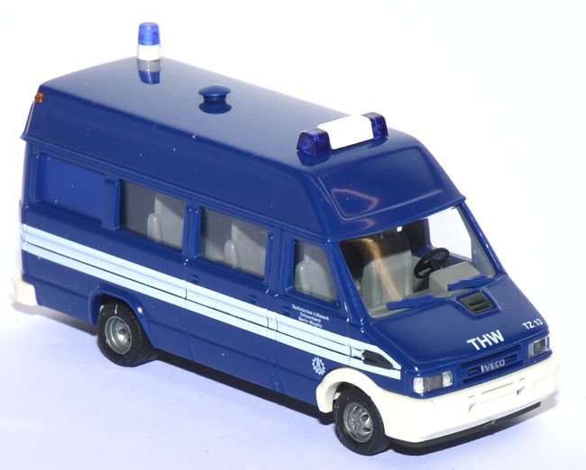 Iveco Daily Bus MTW THW blau 47908