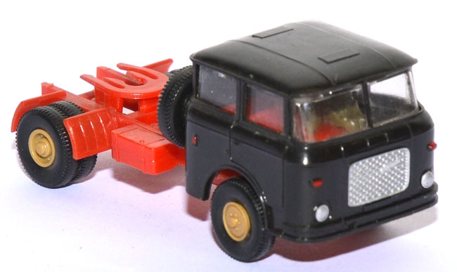 Skoda S 706 RTTN Solozugmaschine schwarz