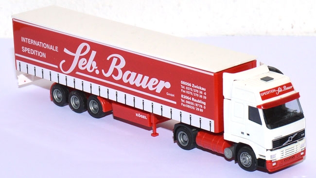 Volvo FM 12 Gardinenplanen-​Sattelzug Seb. Bauer weiß