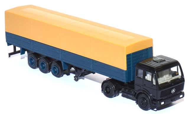 Mercedes-Benz NG Pritschensattelzug schwarz