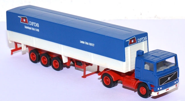Volvo F 12 Pritschensattelzug DFDS